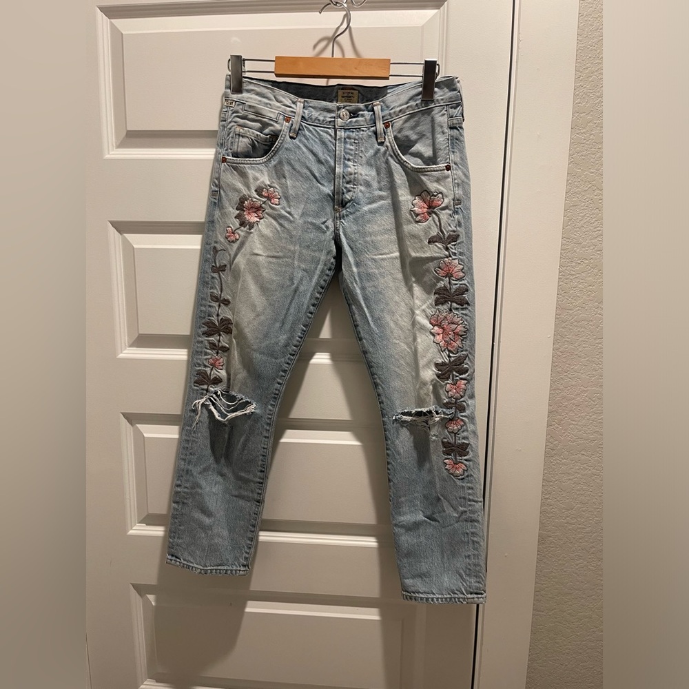 Citizens of Humanity emerson Embroidered Jeans Button Fly Rip slim boyfriend 26